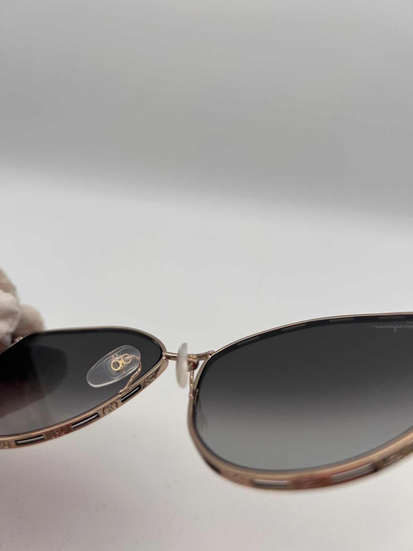 Salvatore Ferragamo SF264S
