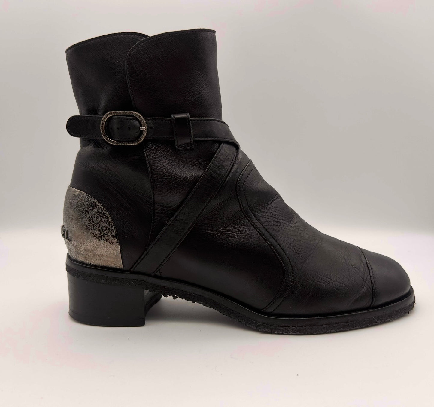 Chanel size 38.5