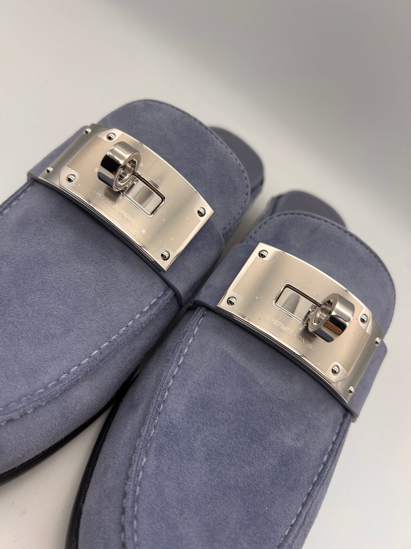 Hermes size 37