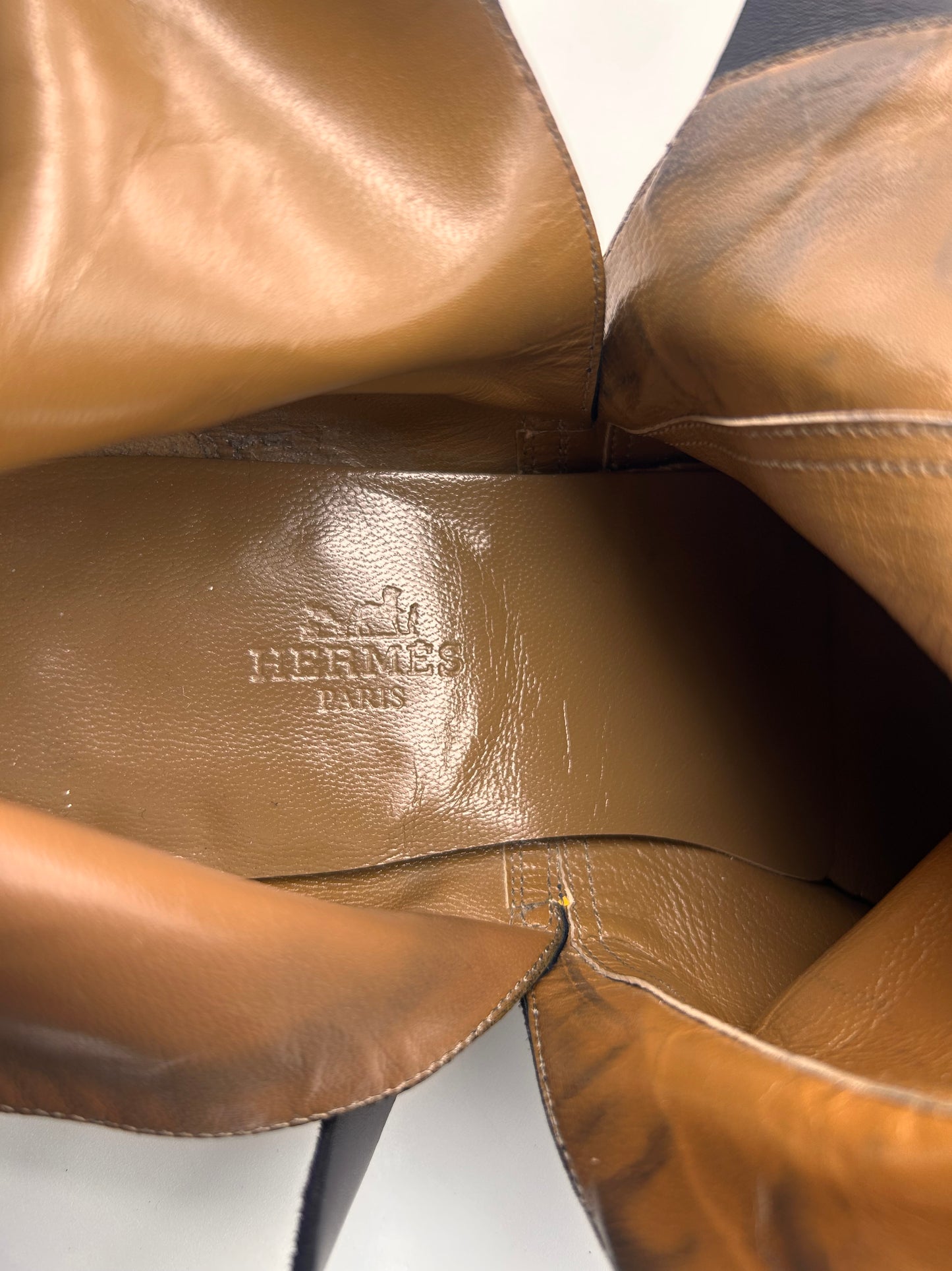 Hermes size 38.5