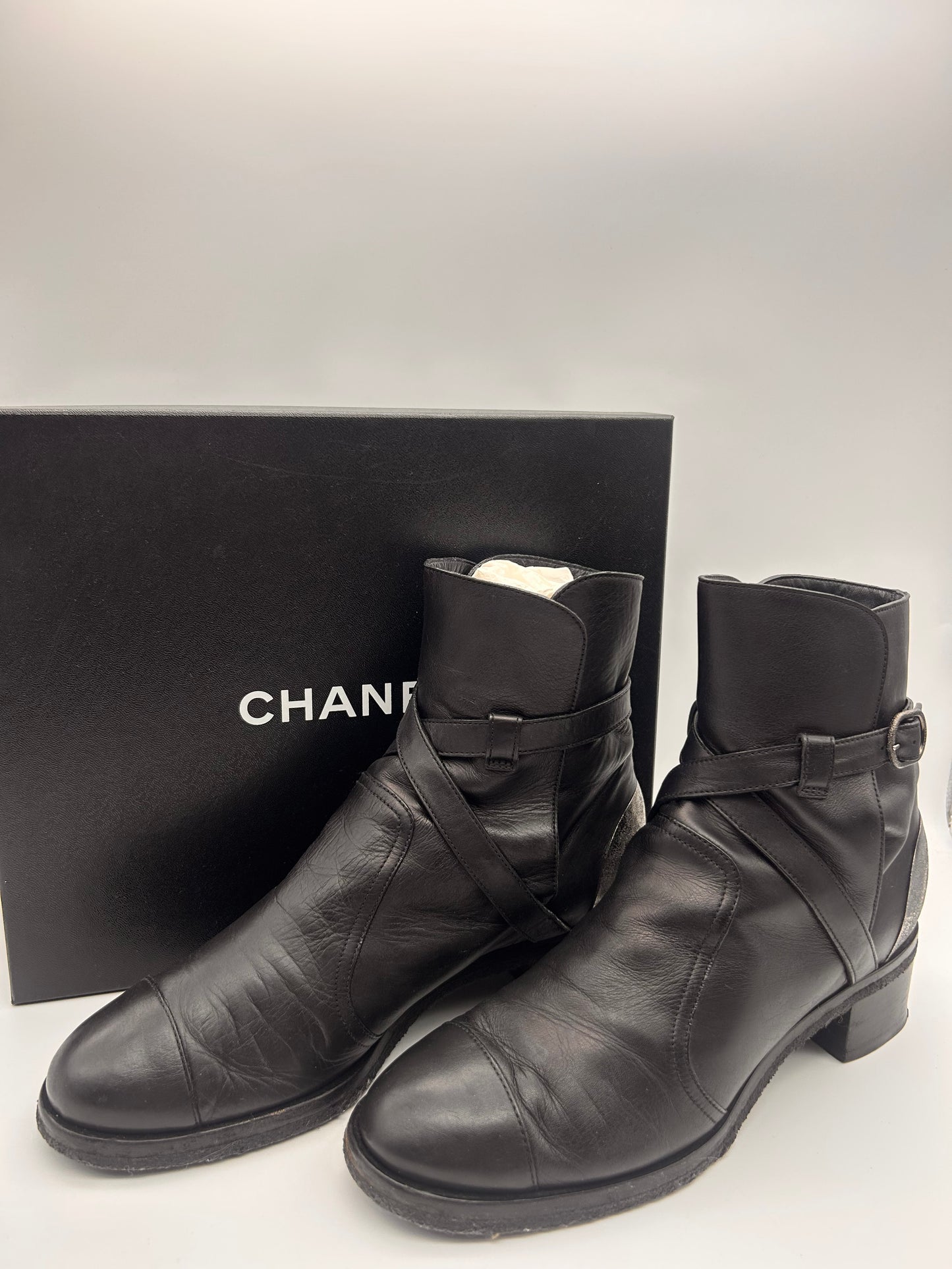 Chanel size 38.5