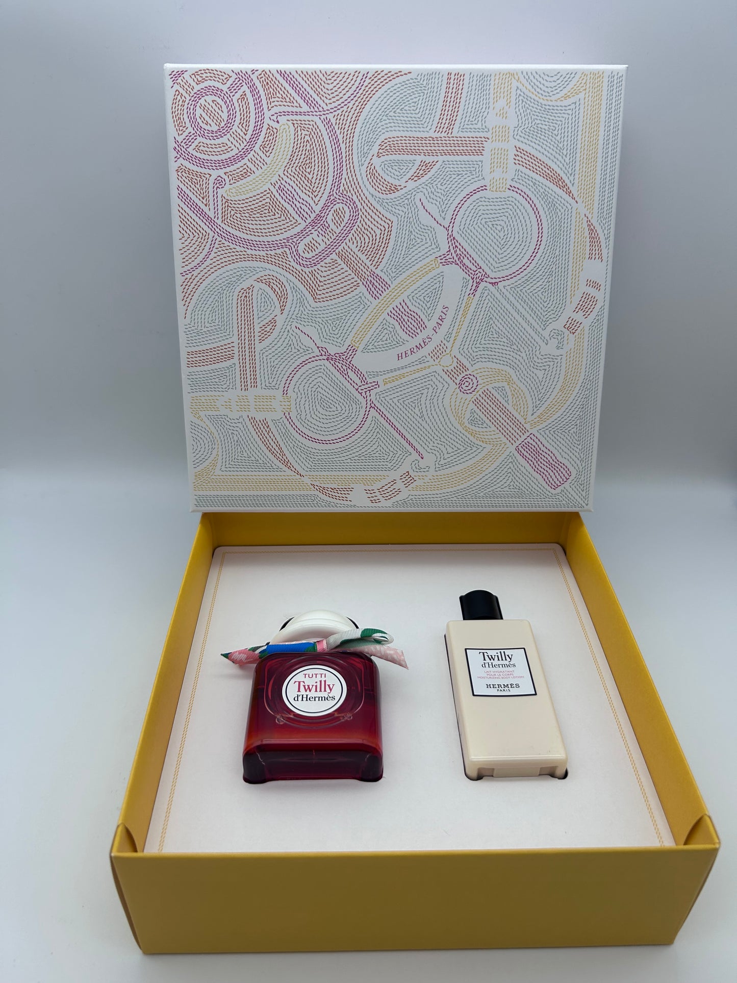 Hermes perfume tutti twilly