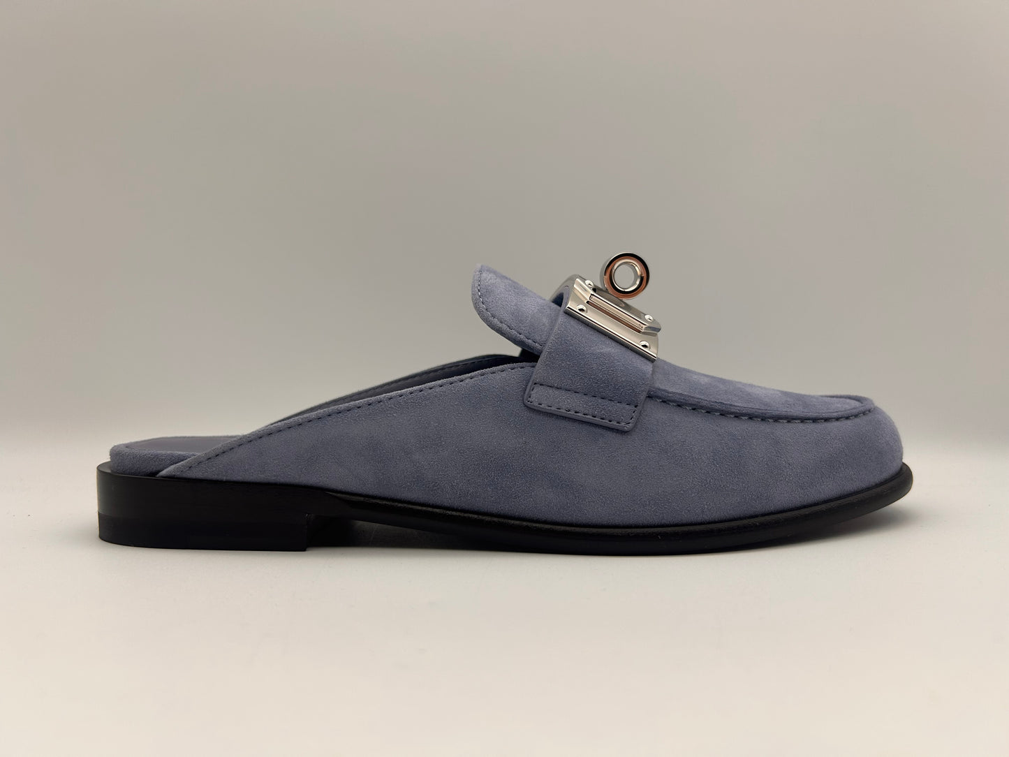 Hermes size 37