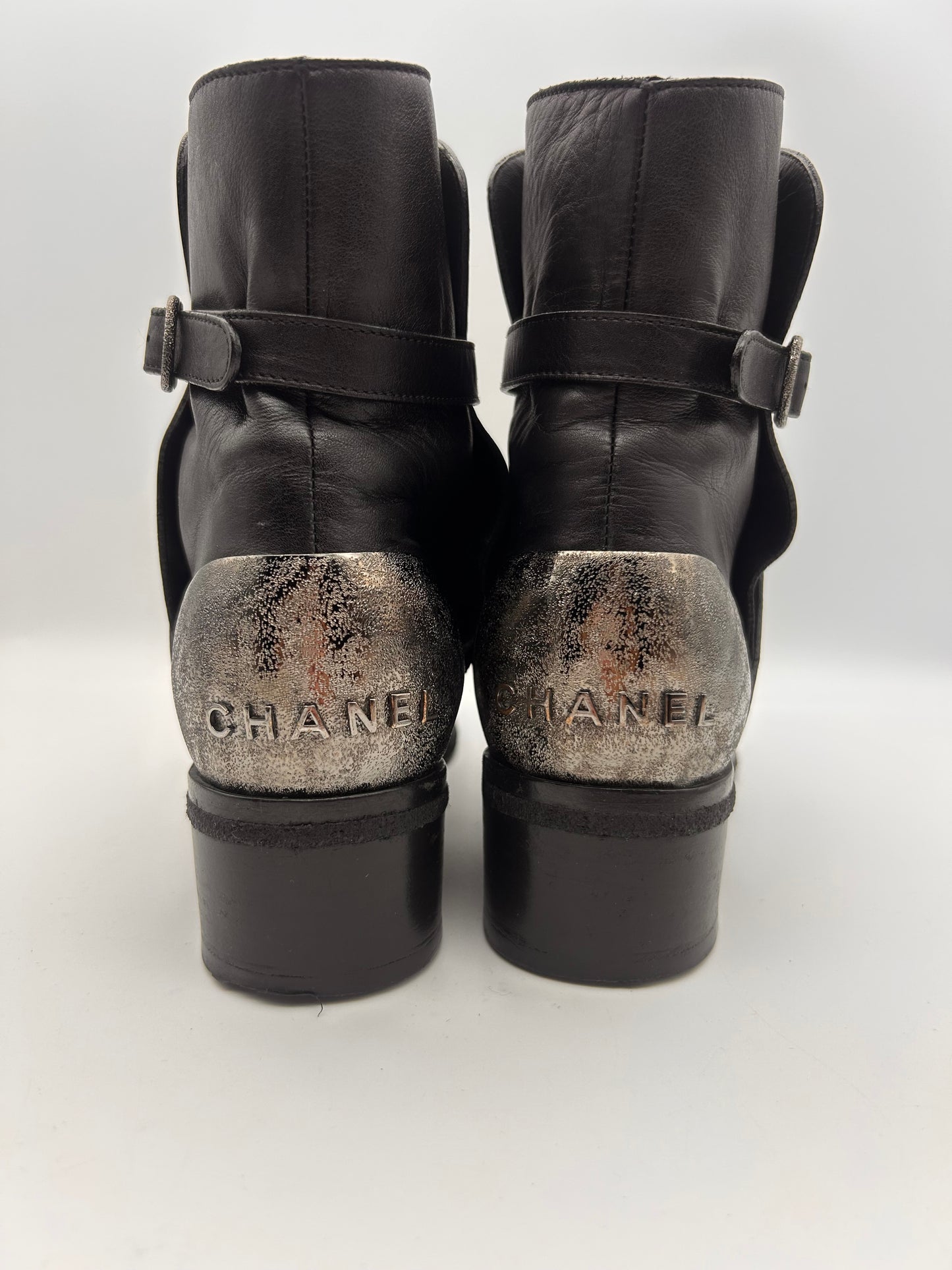 Chanel size 38.5