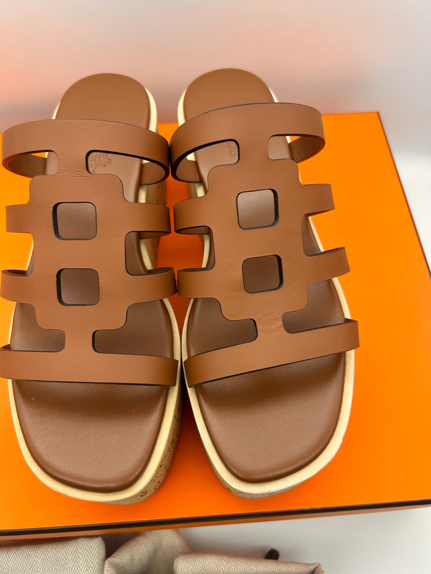 Hermes size 37