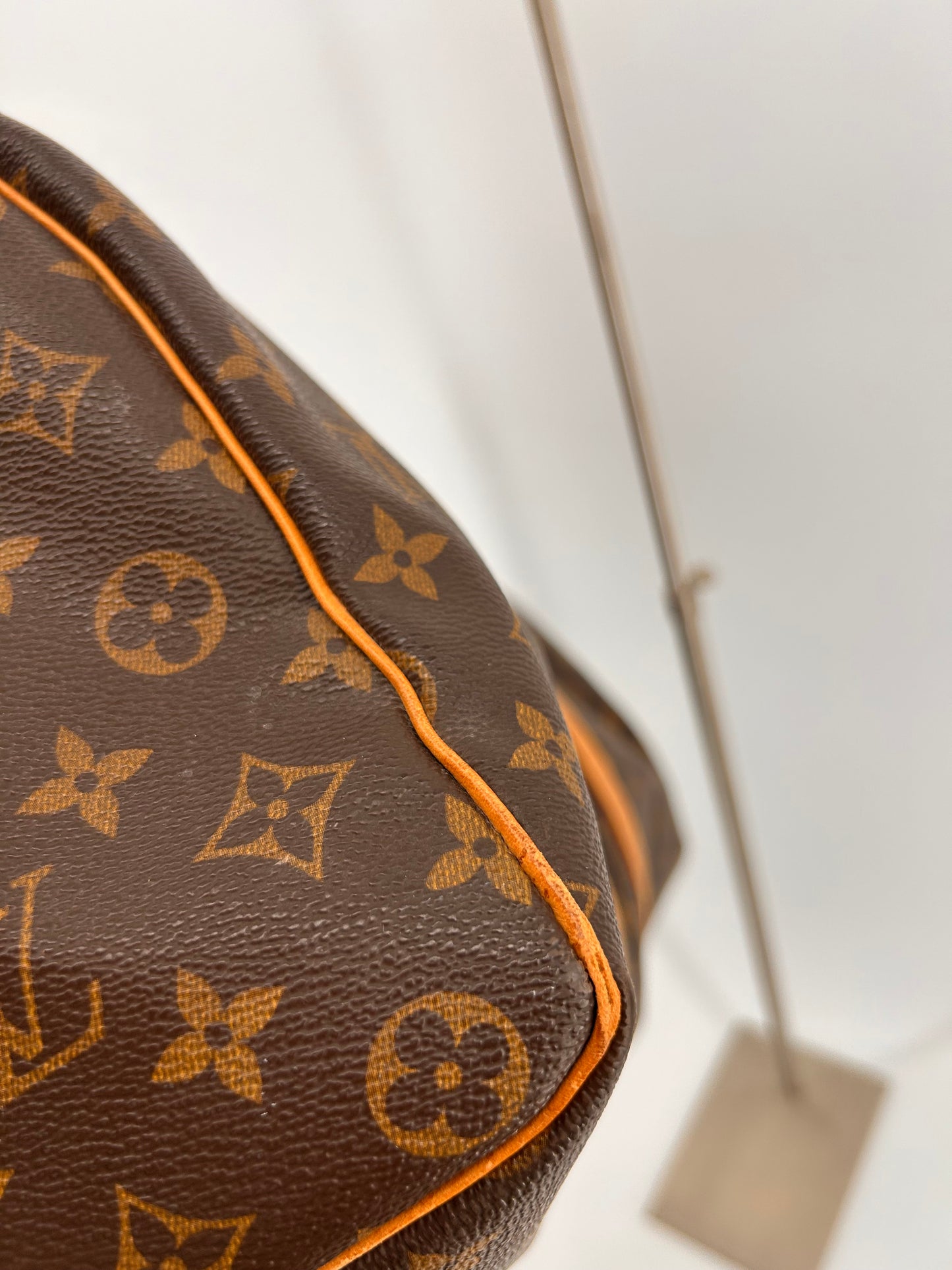 Louis Vuitton carryall 45