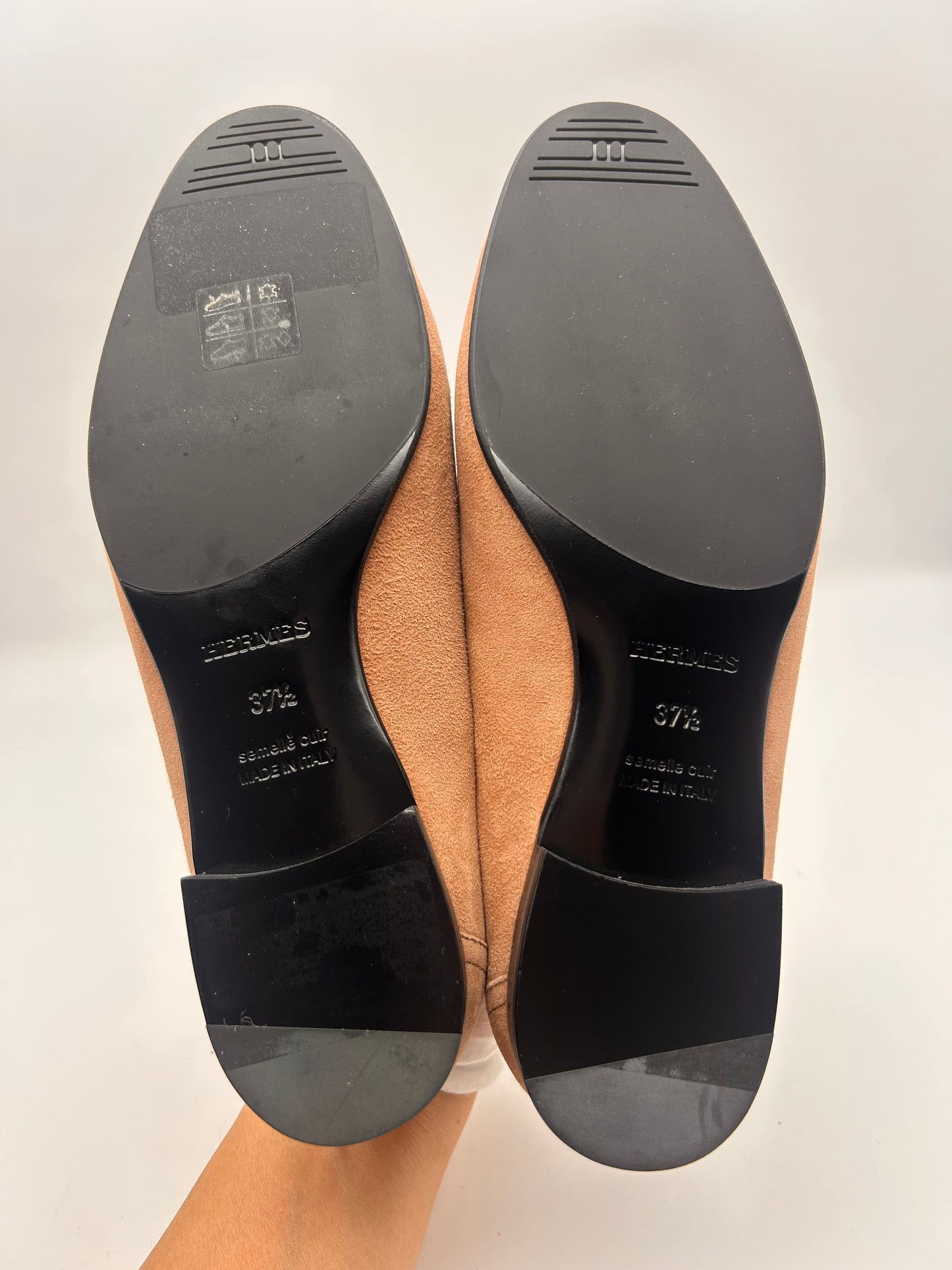 Hermes size 37.5