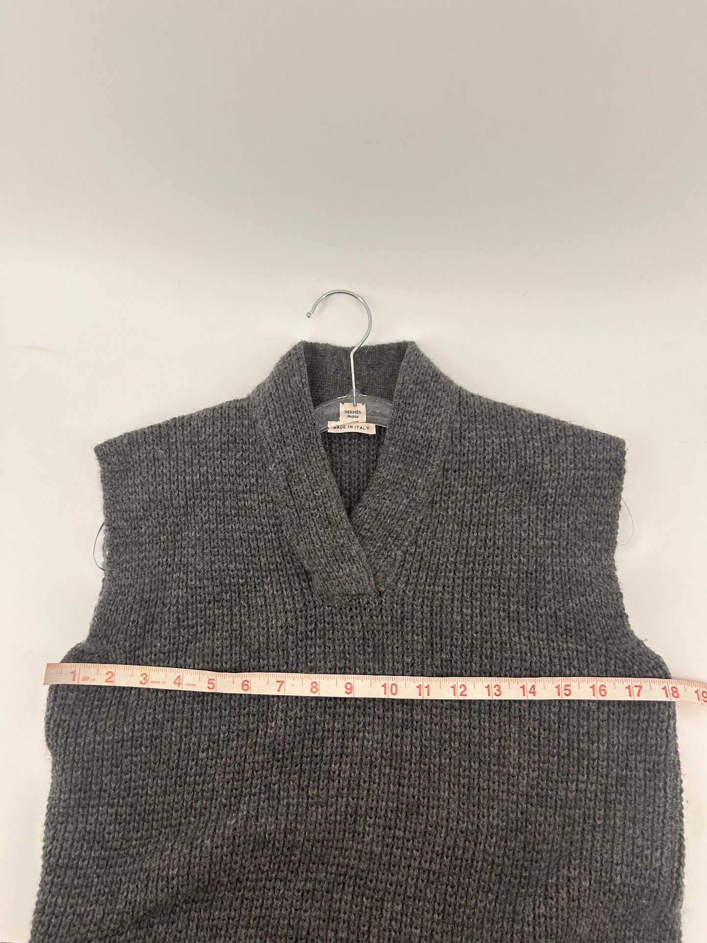 Hermes size 4