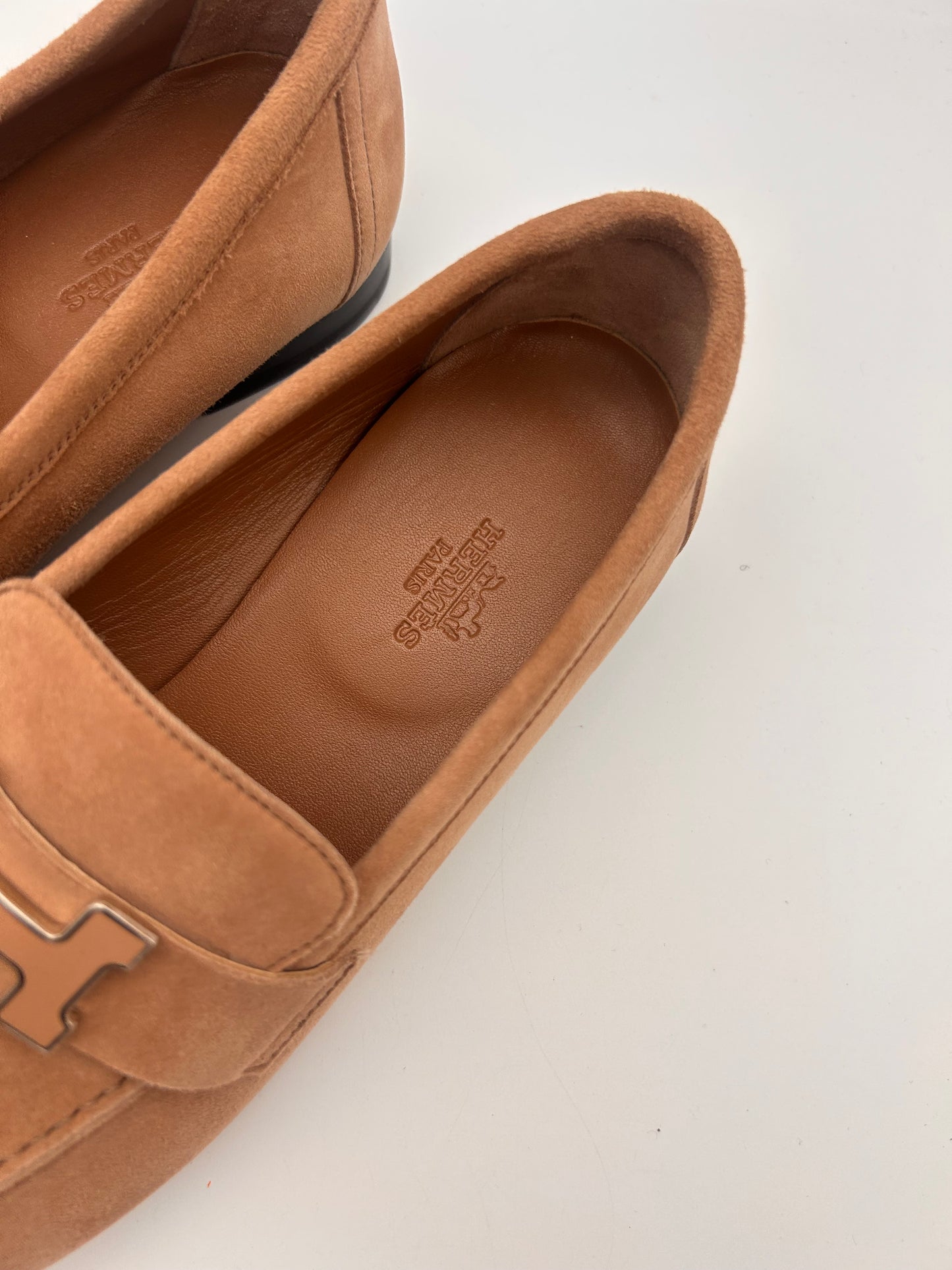 Hermes size 37.5
