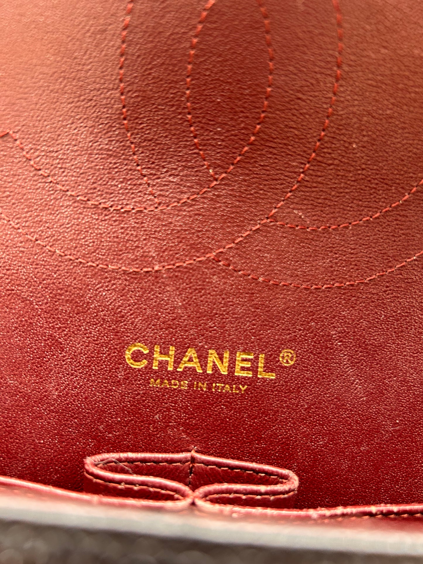 Chanel classic jumbo double flap