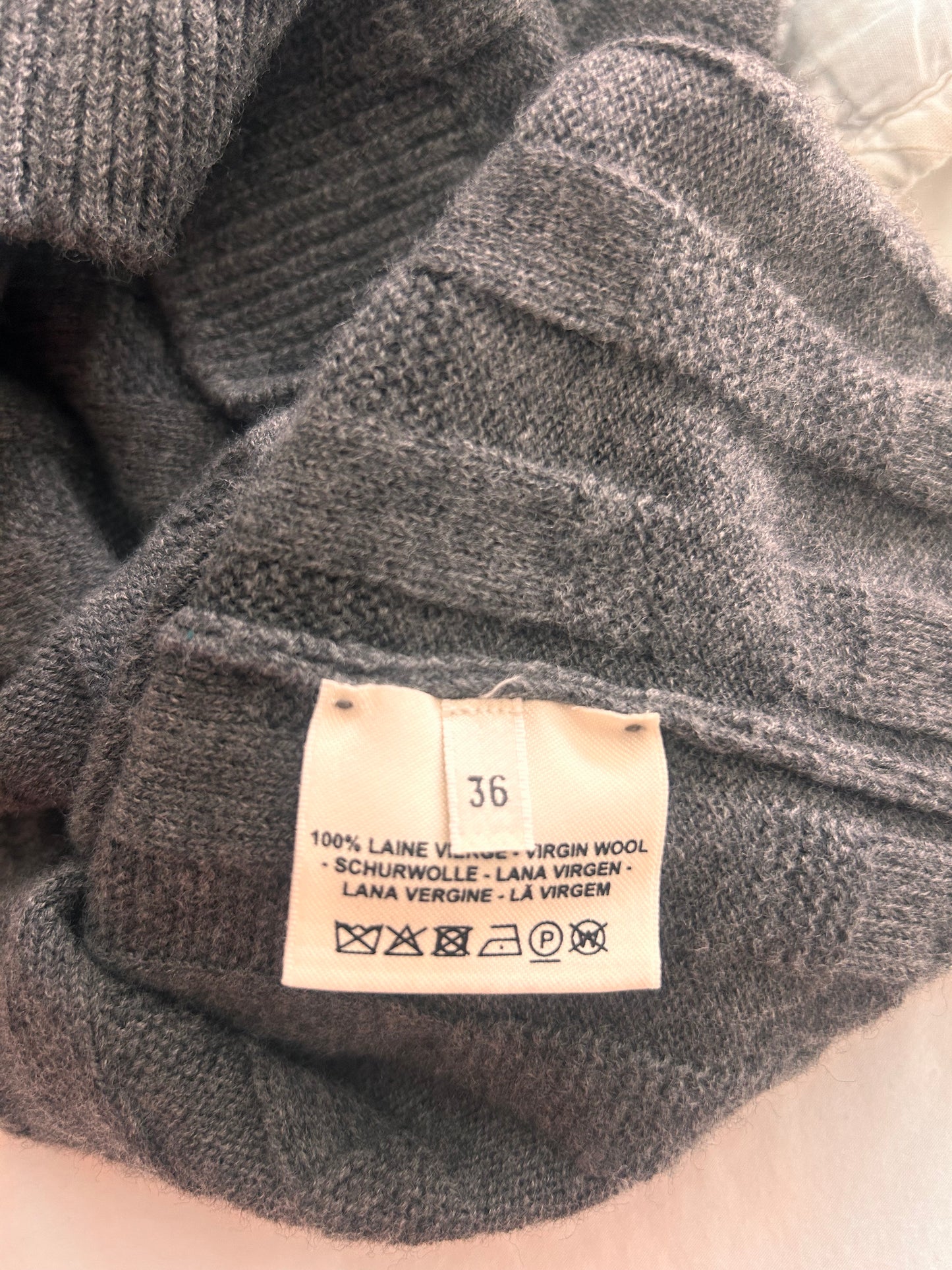 Hermes size 4