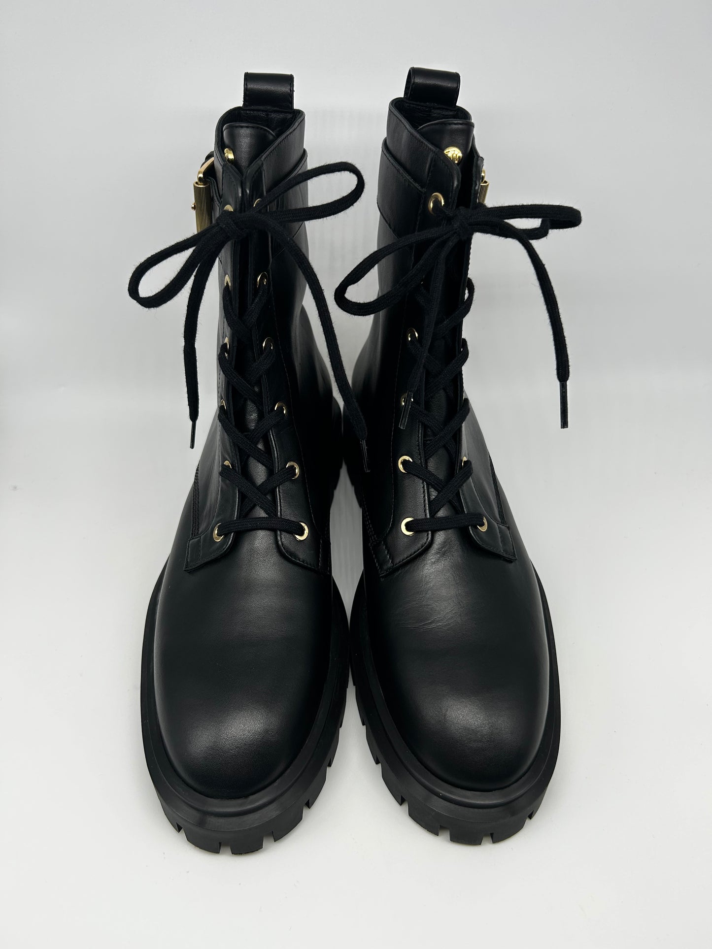 Stuart Weitzman combat boots size 10.5