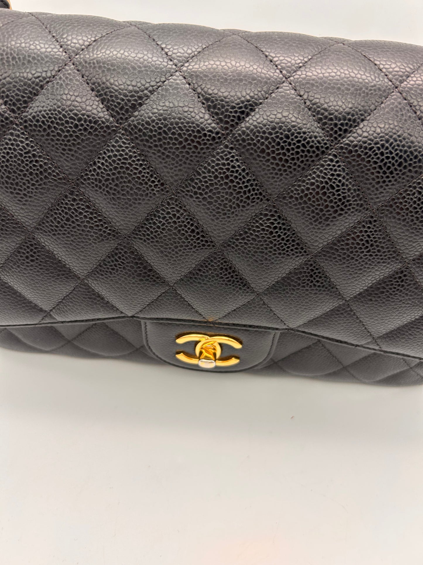 Chanel classic jumbo double flap