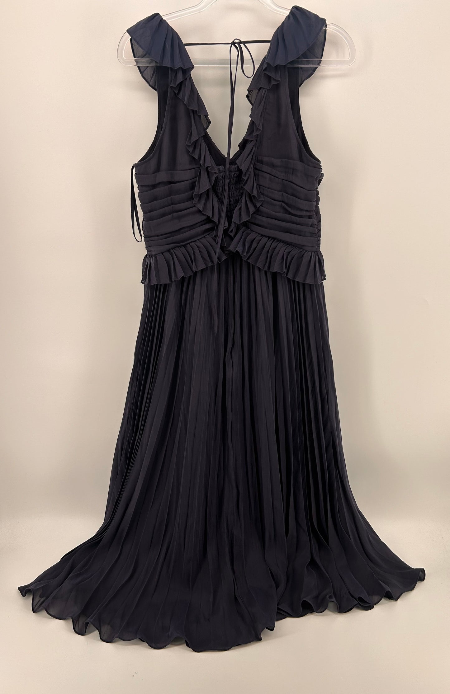 Cinq a Sept size 6