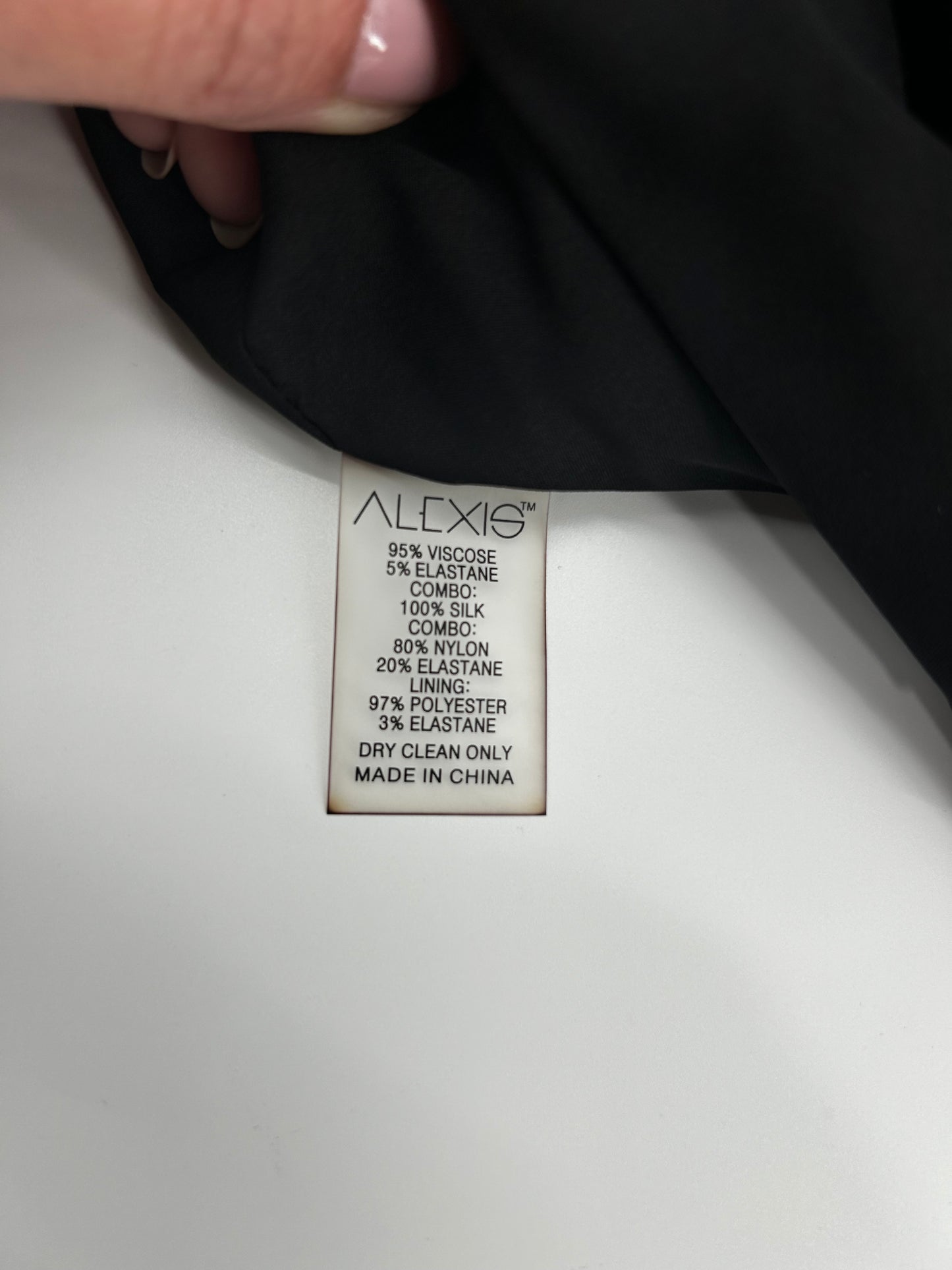 Alexis size small