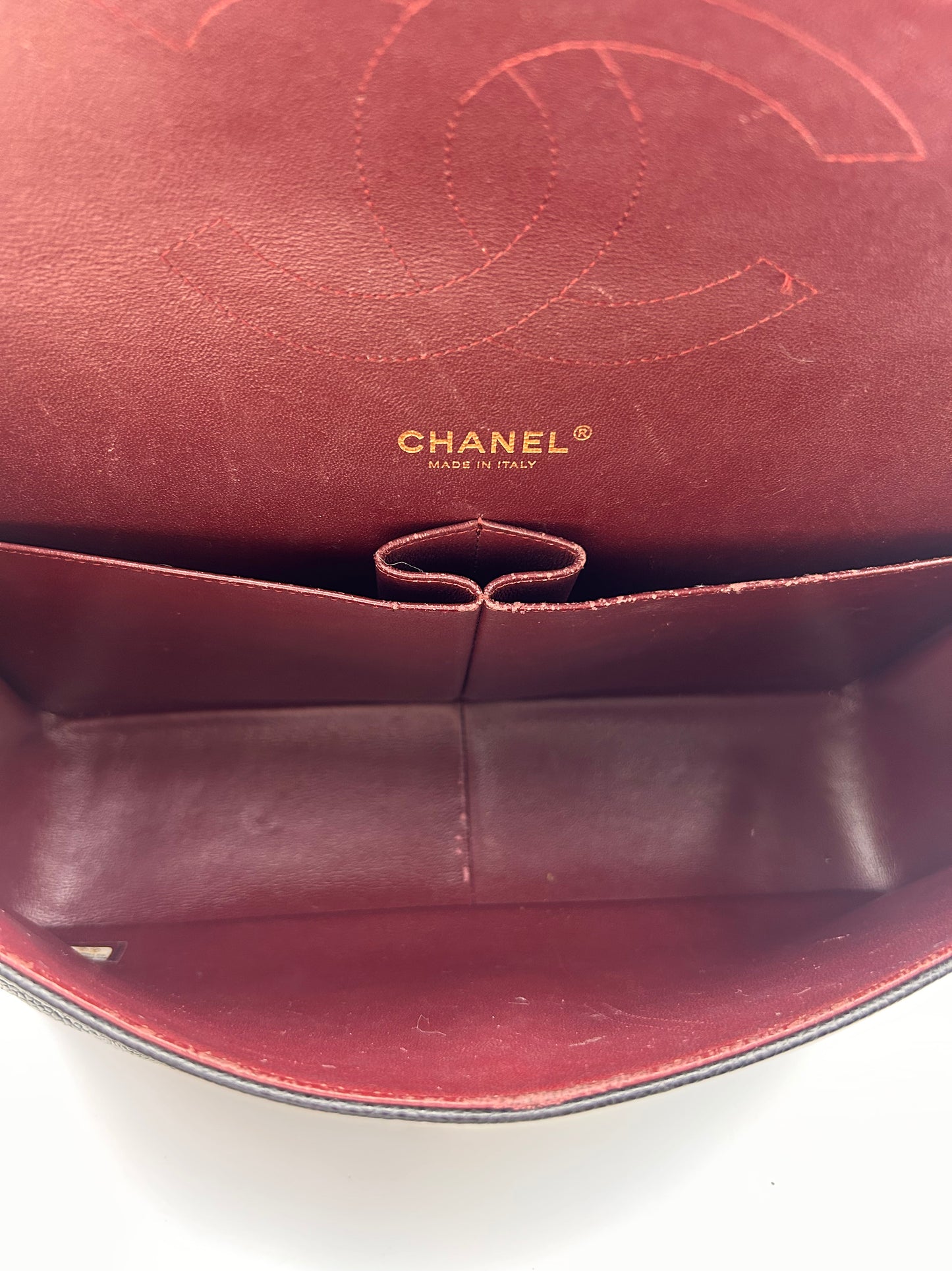Chanel classic jumbo double flap