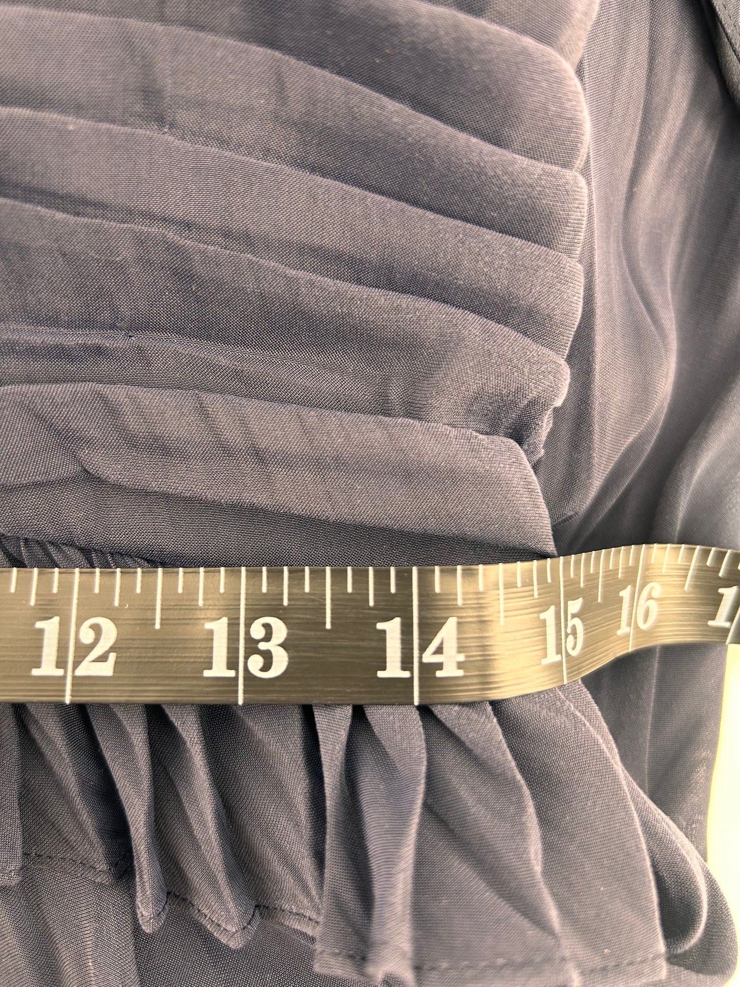 Cinq a Sept size 6