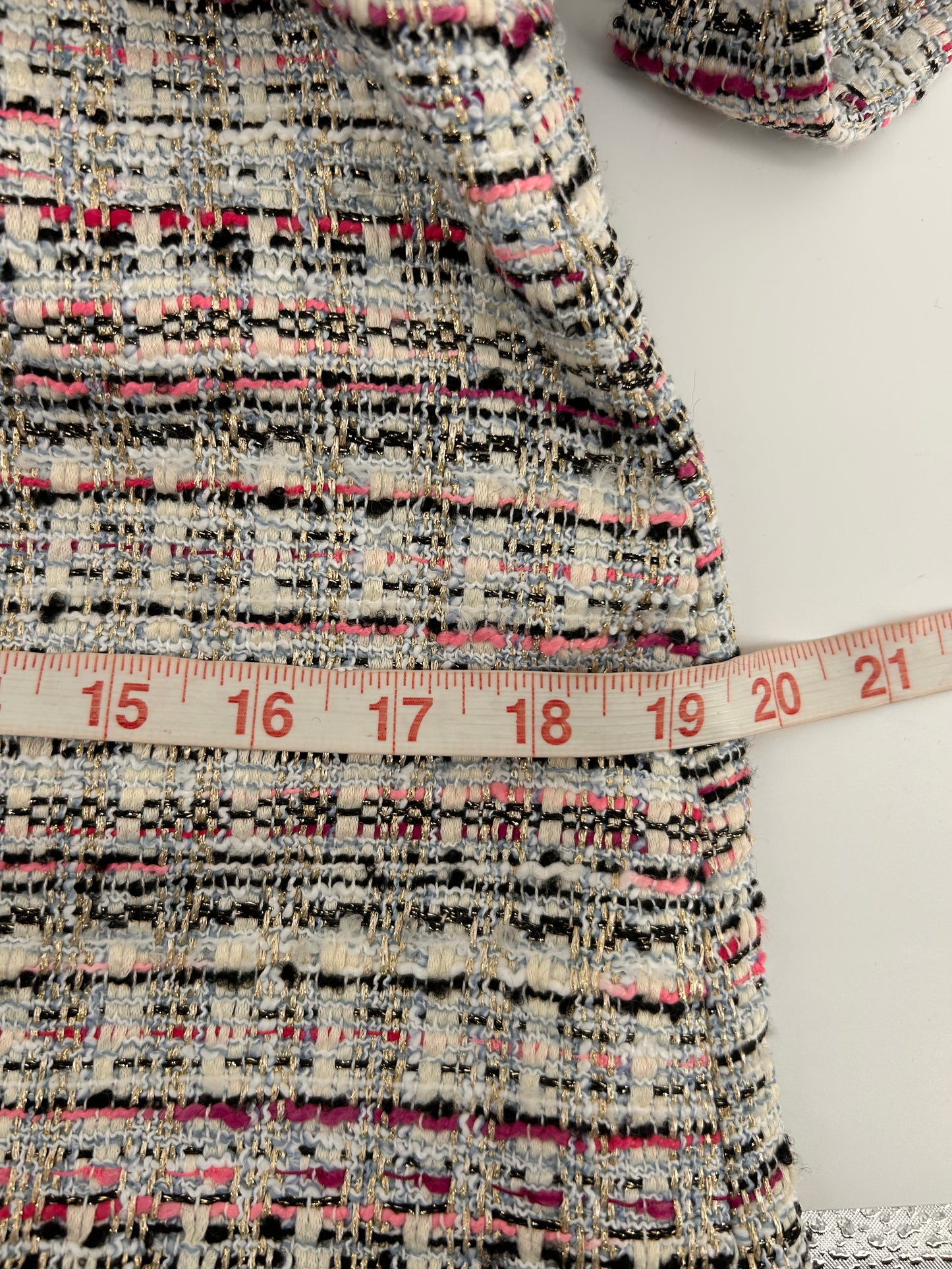 Cinq a Sept size 4
