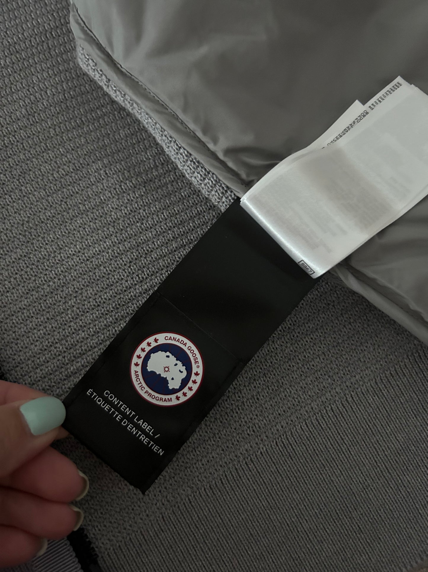 Canada Goose size Large