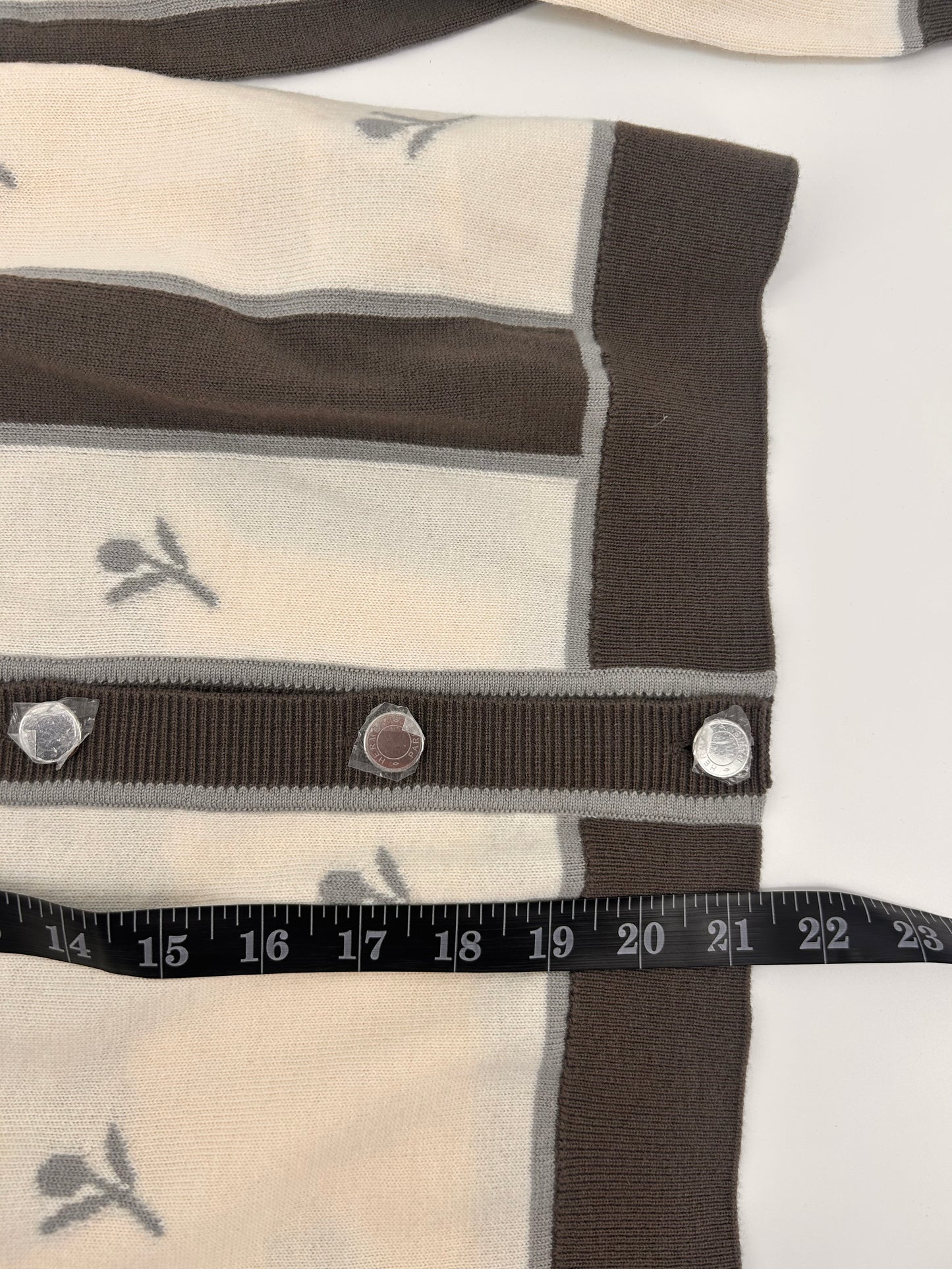 Hermes size 4
